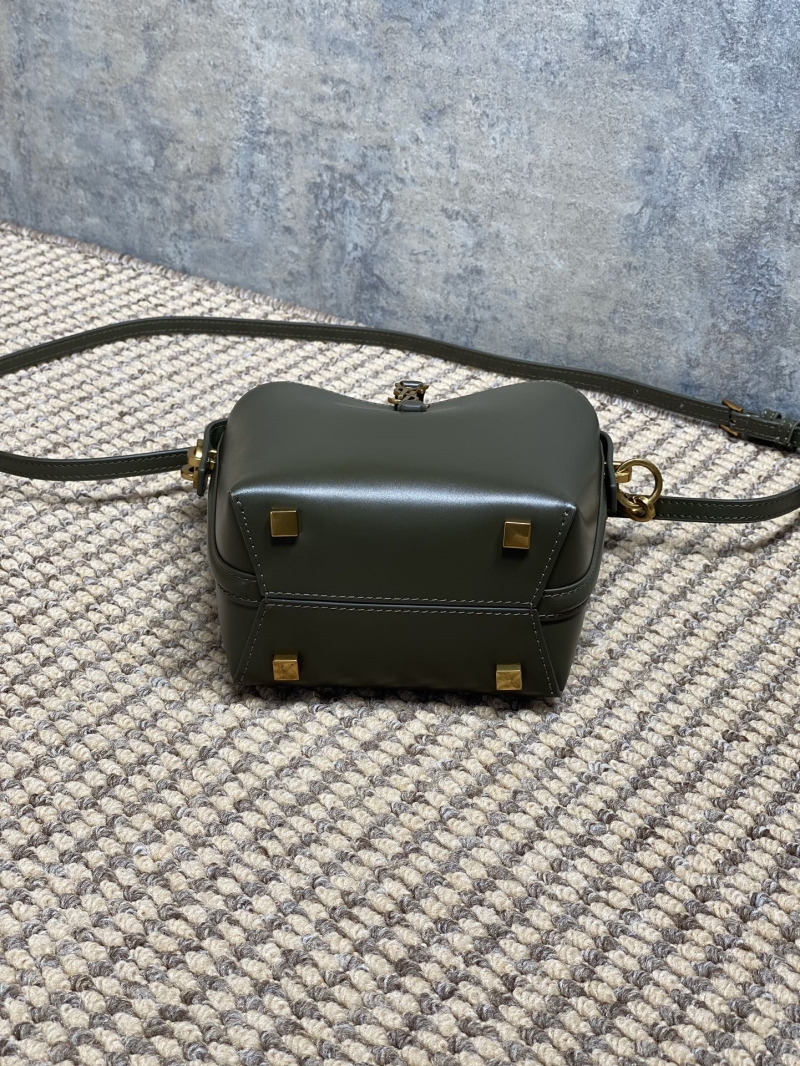 Y51 top handle bags